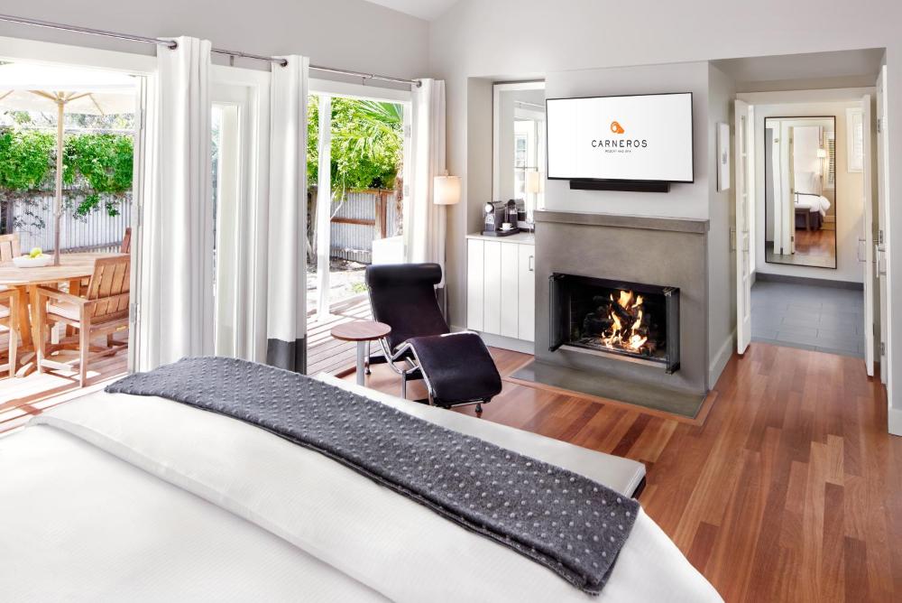 Deluxe Cottage interior